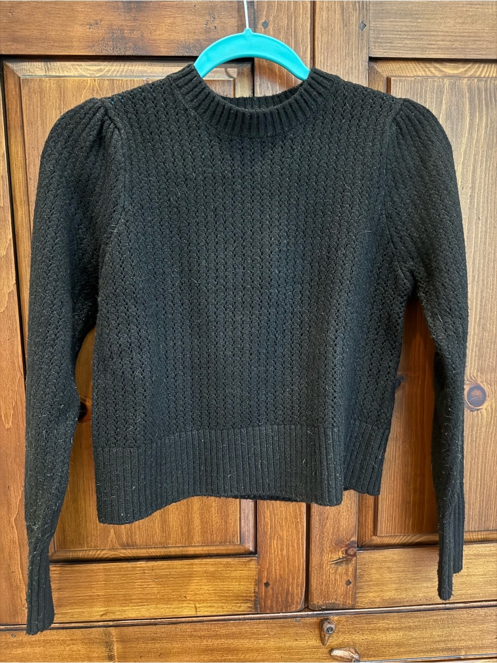 Elodie Ladies Small Black Cable Knit Puff Sleeve Crewneck Sweater. EUC